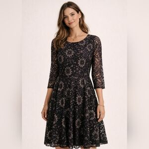 Elegant Suzy dress in excellent condition.Perfect for special occasions, partie